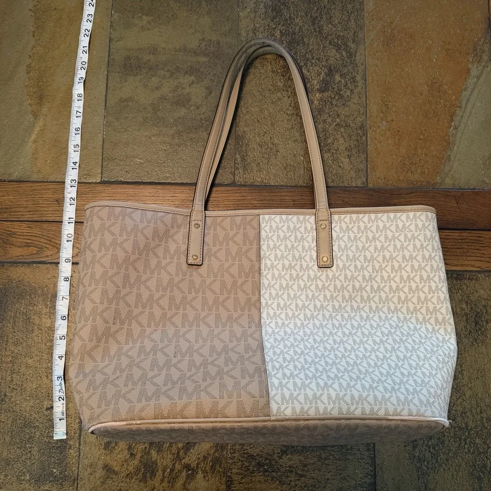 MICHAEL KORS Carter Signature Logo Beige White Cream Open Large Tote Bag $258 - Picture 5 of 10